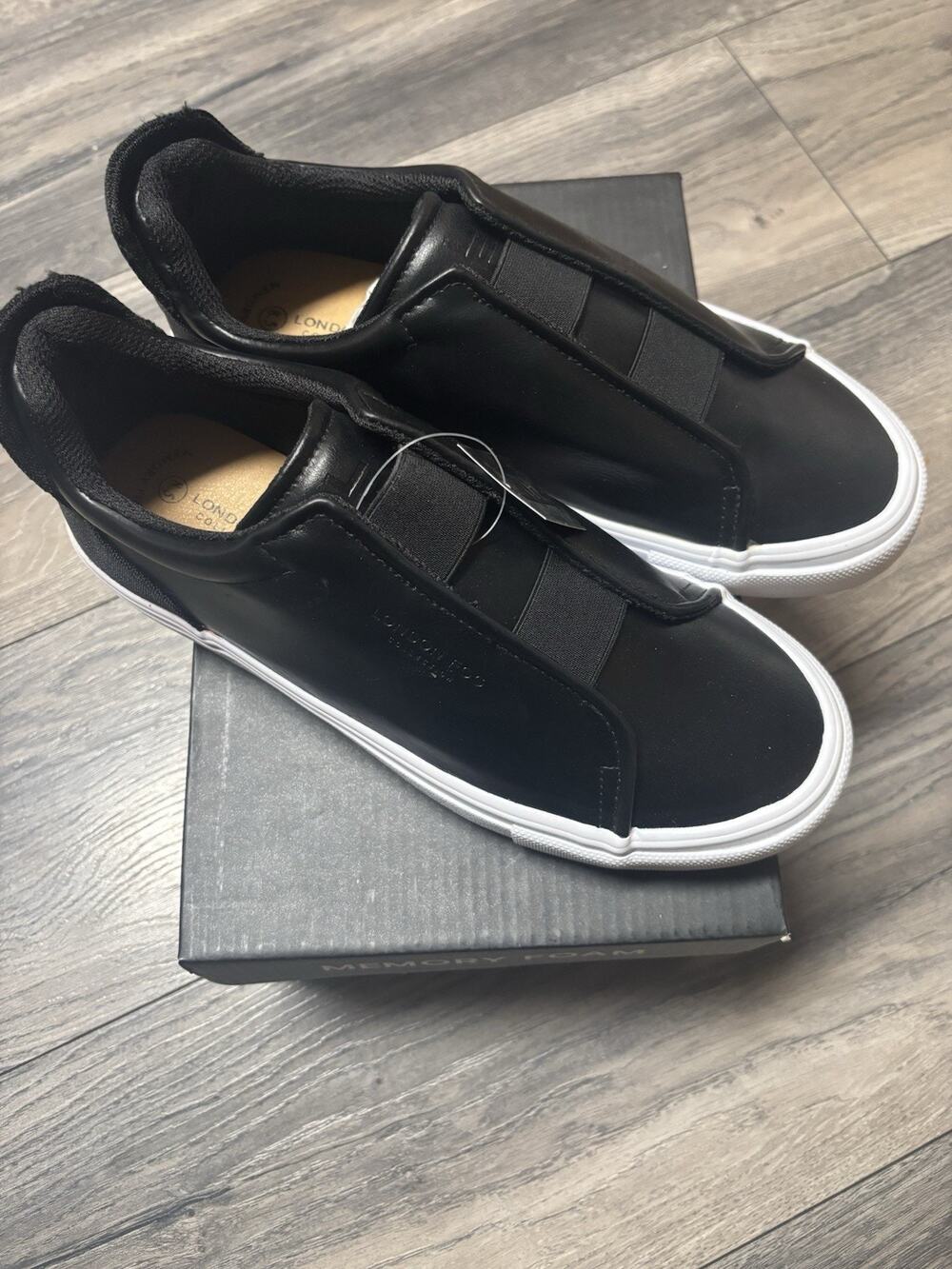 London Fog LFM -Francis Sneakers 8.5 Men’s NWB